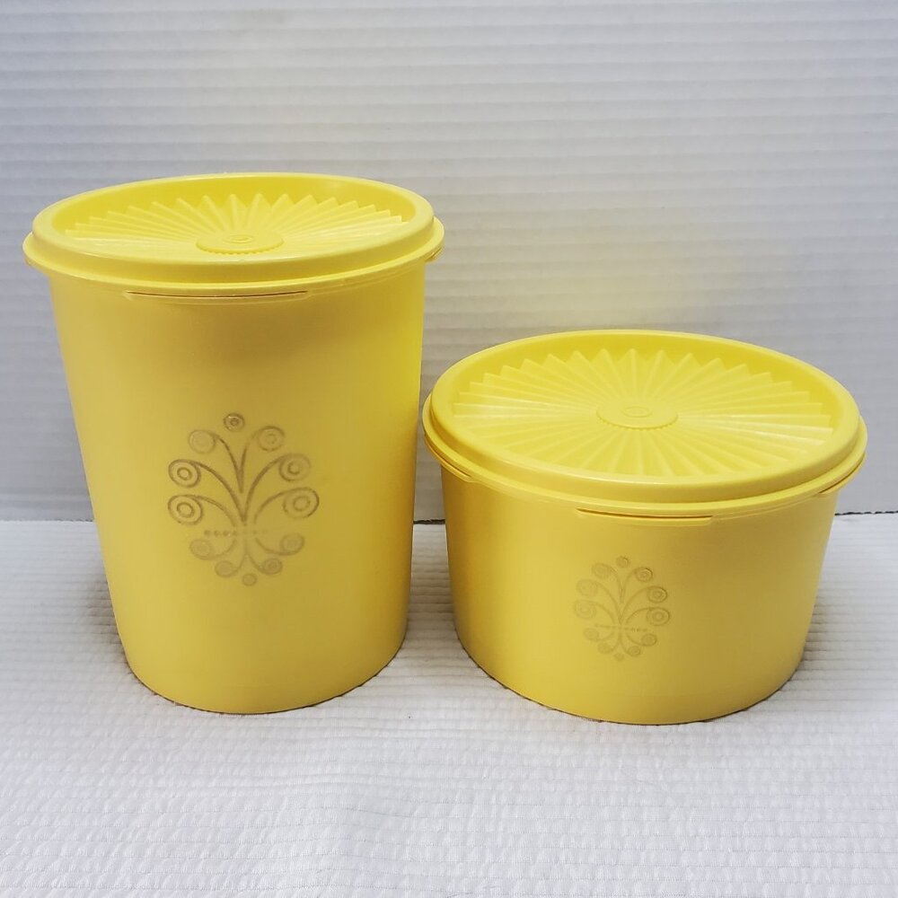 2 Tupperware Servalier Canisters Daffodil Yellow Vintage 6.5" 3.5" Starburst Lid